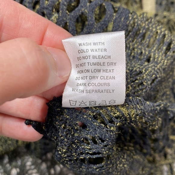 Lilly By Firmiana Green Boho Crochet Vneck Sleeveless Top Small NWT - Picture 9 of 11